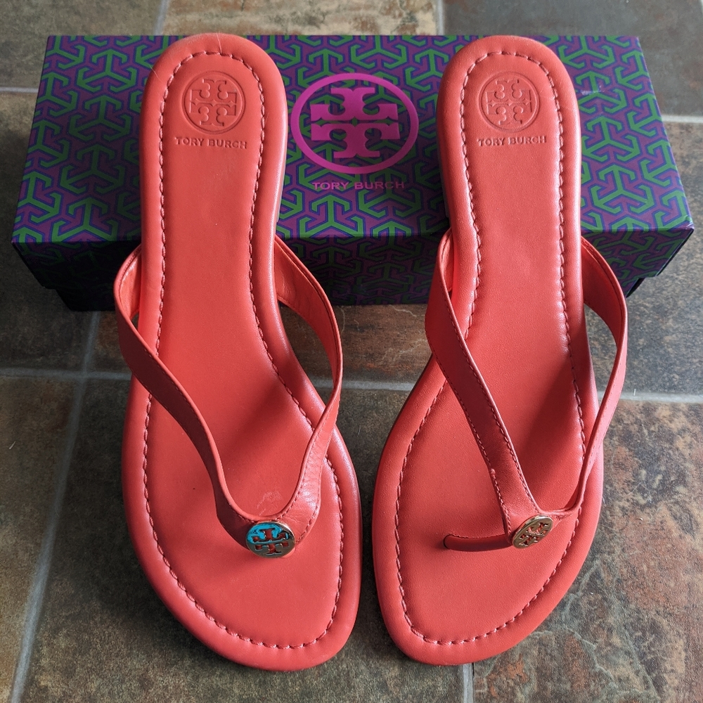 Tory Burch Pearce Poppy Red Gold Thong Sandles 9.5